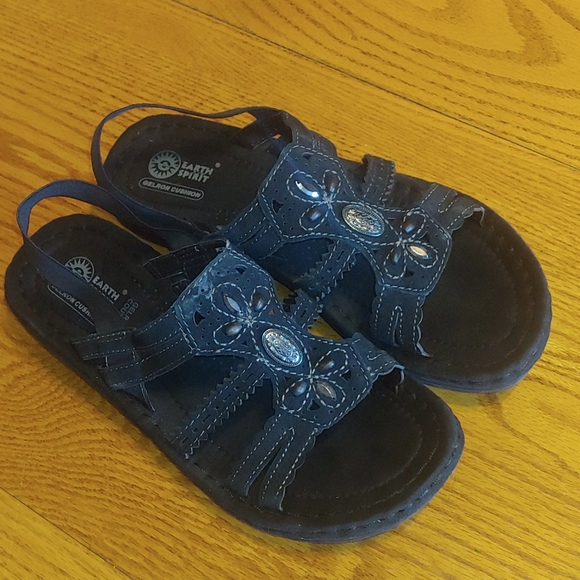 Earth Spirit Shoes - 💋BOGO🖤Earth Spirit Sandals sz 9